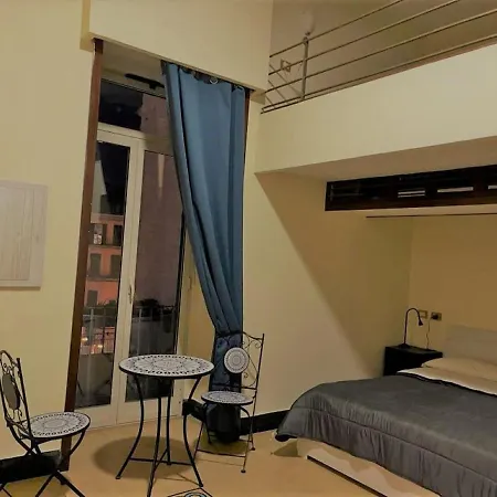 Konukevi Il Labirinto - Luxury Napoli