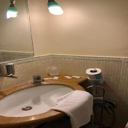 Casa de hóspedes Il Labirinto - Luxury 3*